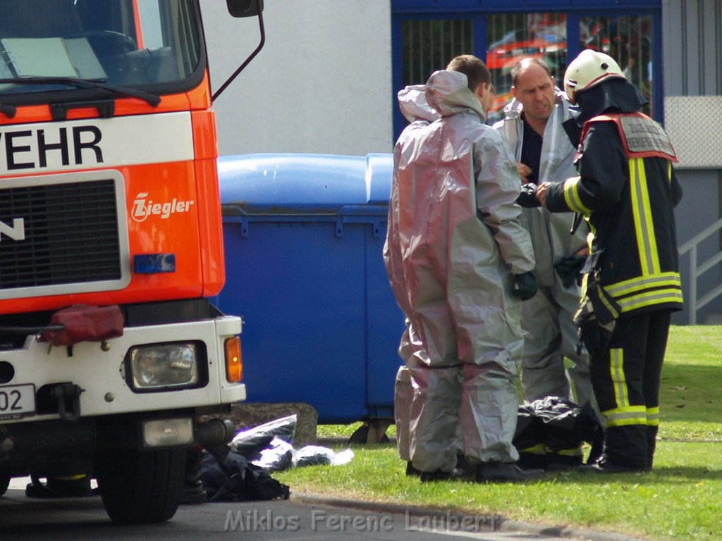 Einsatz BF Strahlenalarm Koeln Porz Gremberghoven HansestrP024.JPG